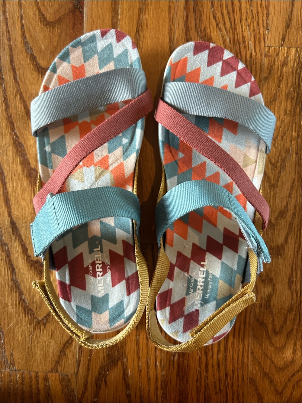 Merrell Air Cushion Memory Foam Colorblock Strap Sandals